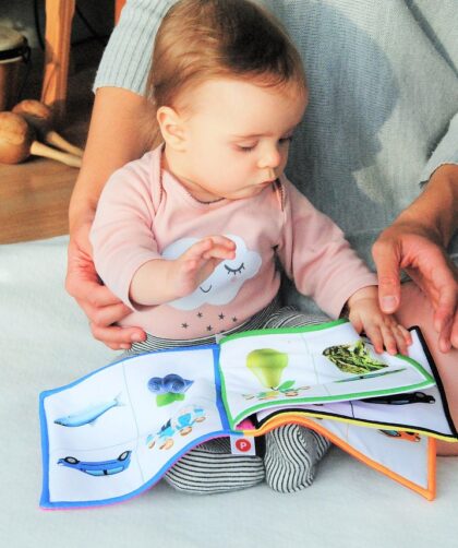Uundværligt babylegetøj: Sådan stimulerer du dit barns udvikling