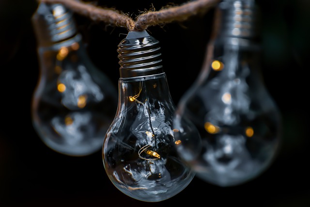 Opdag den perfekte belysning til dit hjem med en sakselampe